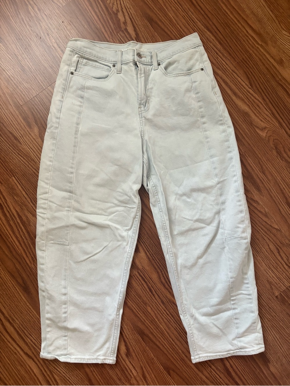 Old Navy High-Rise Barrel Jeans